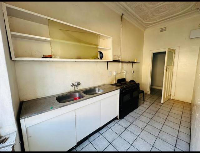 8 BEDROOM HOUSE FOR SALE IN GERMISTON STATION